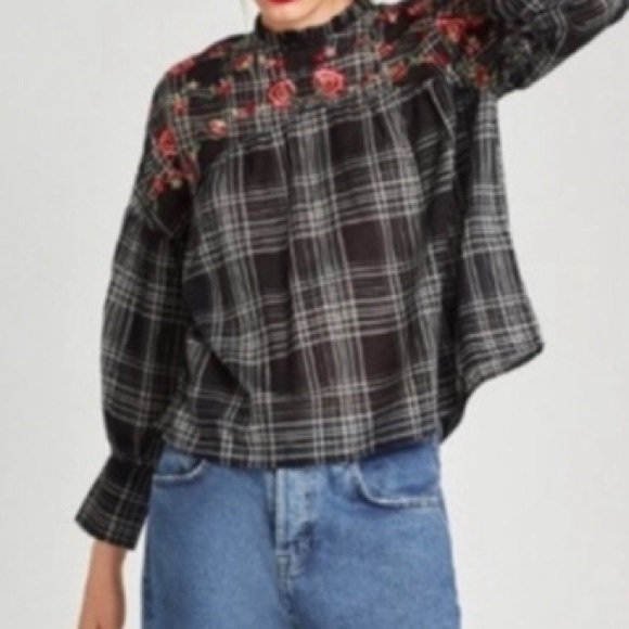 🦋 NEW ZARA BLACK PLAID FLORAL BABYDOLL TOP SZ SM - Picture 1 of 7